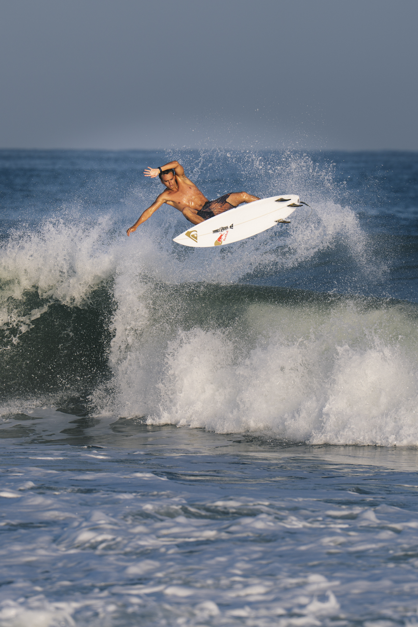 Athlètes en plein effort lors des Fitness Park Heroes 2025, photographiés par Nicolas Jacquemin sous la Canopée des Halles à Paris.