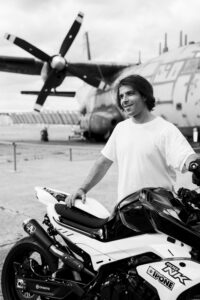 photo romain jeandrot moto shooting iPhone le Bourget marker production Nicolas Jacquemin photographe